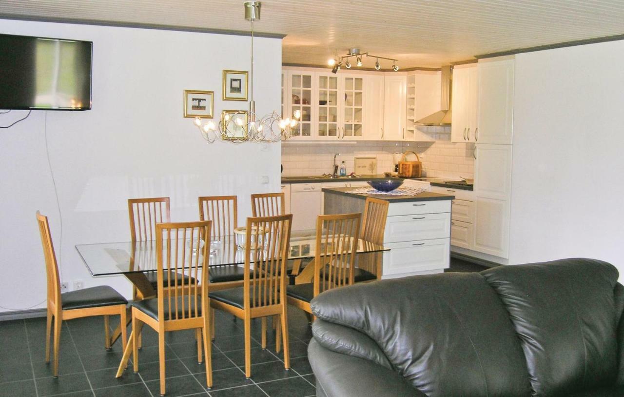 Cozy Home In Vittaryd With Sauna Kvanarp ภายนอก รูปภาพ